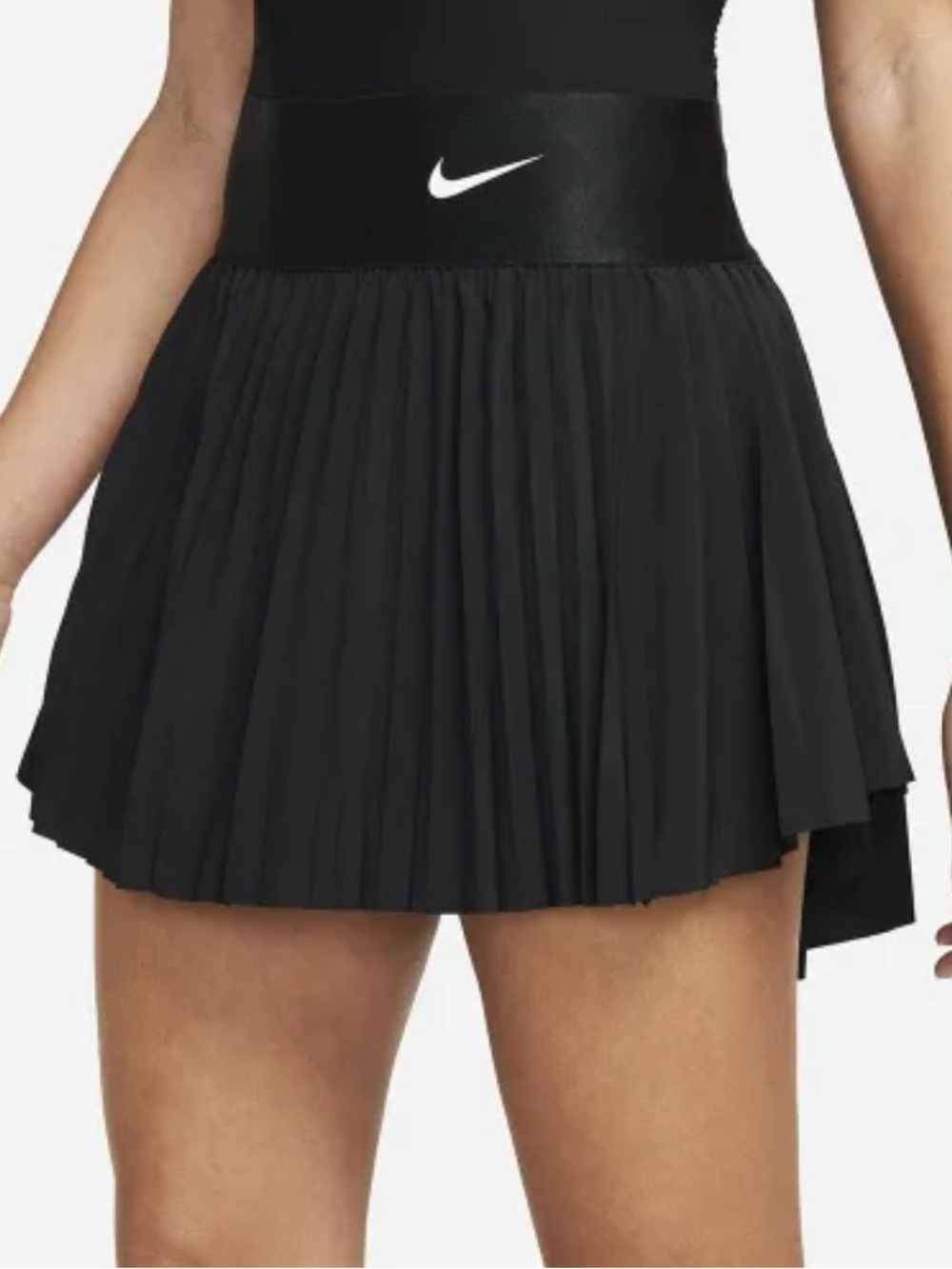 Nike Women's Black Pleated Athletic Skort with Logo Waistband